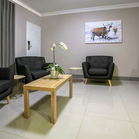 Hotel At Hatfield Apartments Pretoria Exterior photo