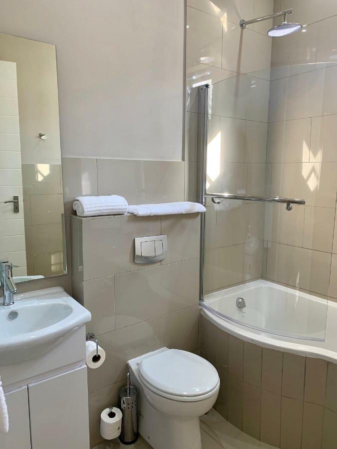 Hotel At Hatfield Apartments Pretoria Exterior photo