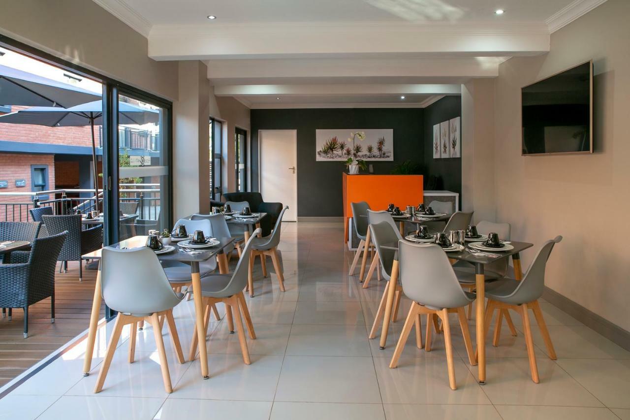 Hotel At Hatfield Apartments Pretoria Exterior photo